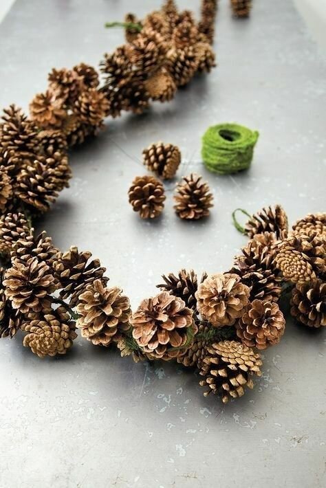 natural christmas decorations pine cone garland